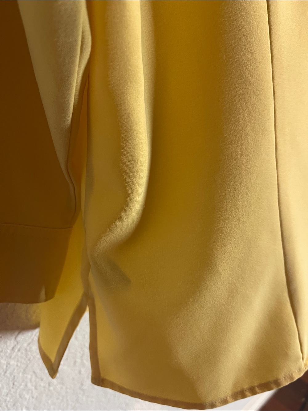Covington Yellow Ruffle-Trim Button Front Blouse Size Large - Picture 12 of 12